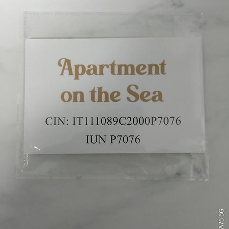 Apartment On The Sea Cagliari Exterior foto